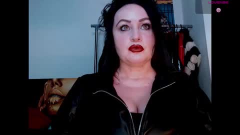 silvanaIce online show from 11/20/25, 04:18