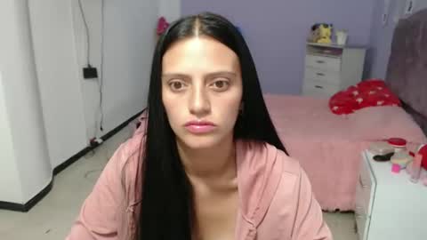 Snapshot of silvanaroberts_ chatting on 01/30/25, 11:33 Rouse online show from 01/30/25, 11:33