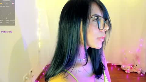 Snapshot of silvanna_moore chatting on 02/08/25, 11:13 Silvanna online show from 02/08/25, 11:13