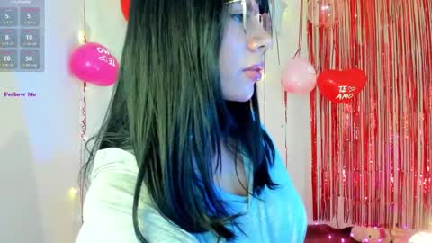 Snapshot of silvanna_moore chatting on 02/16/25, 08:44 Silvanna online show from 02/16/25, 08:44