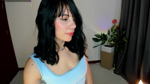 Snapshot of silvanna_moore chatting on 05/29/26, 09:35 Silvanna online show from 05/29/26, 09:35