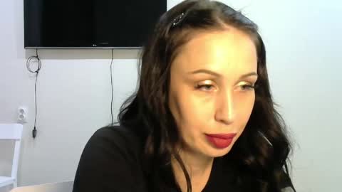 silver_still online show from 04/15/26, 05:42