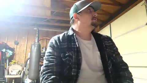 Snapshot of silverfox706 chatting on 12/22/24, 02:17 Jay Silverfox706 online show from 12/22/24, 02:17