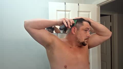 Snapshot of silverfox706 chatting on 07/31/26, 01:27 Jay Silverfox706 online show from 07/31/26, 01:27