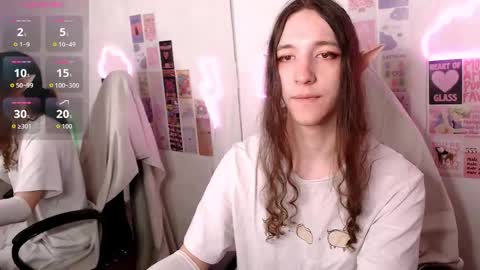 Snapshot of silvermuse chatting on 03/19/26, 10:25 silvermuse online show from 03/19/26, 10:25