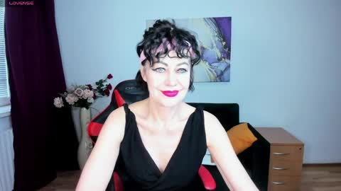 Snapshot of silvia_wallec chatting on 05/02/26, 05:45 Silvia Wallec online show from 05/02/26, 05:45