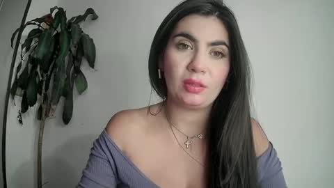 Silvie online show from 01/28/25, 02:11
