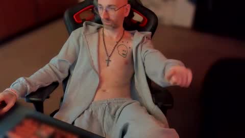 Snapshot of simbell chatting on 11/20/25, 10:53 simbell online show from 11/20/25, 10:53