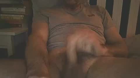 Snapshot of simeone1324 chatting on 01/20/25, 11:35 simeone1324 online show from 01/20/25, 11:35