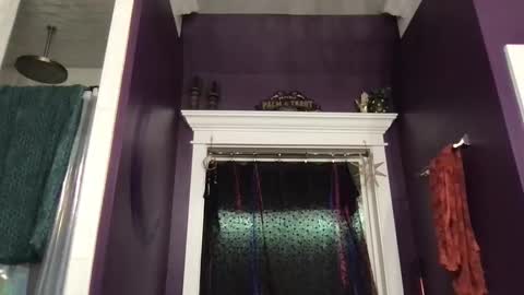 Snapshot of simi136 chatting on 02/02/26, 02:54 simi136 online show from 02/02/26, 02:54