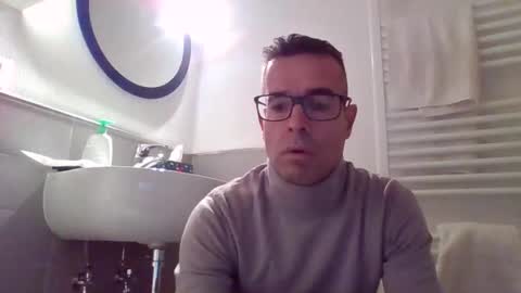 Snapshot of simmeturbate chatting on 02/23/26, 07:06 Italiandaddyitalydickassbottomassholecomshowmasturbatenudeboyitalyatleticcutemuscolarhardcockdickboy online show from 02/23/26, 07:06