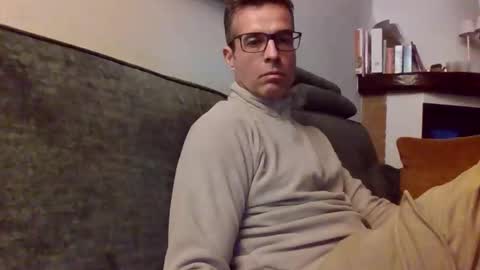 Snapshot of simmeturbate chatting on 03/31/26, 09:37 Italiandaddyitalydickassbottomassholecomshowmasturbatenudeboyitalyatleticcutemuscolarhardcockdickboy online show from 03/31/26, 09:37