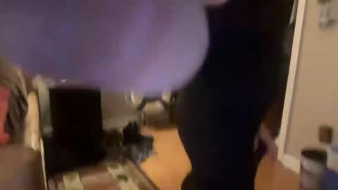 simoj15 online show from 11/25/25, 05:57