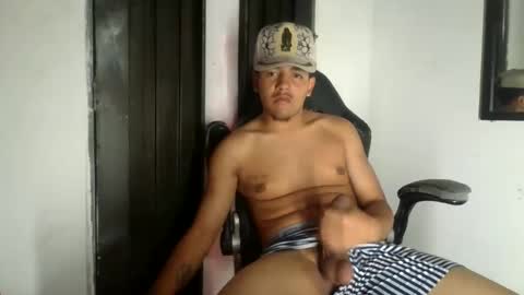 Snapshot of simon222_hot chatting on 04/04/26, 04:26 simonxxl online show from 04/04/26, 04:26