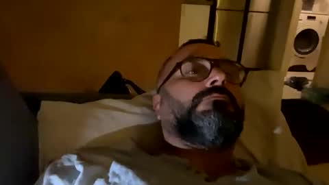 Snapshot of simon_bb chatting on 11/02/25, 09:28 Si online show from 11/02/25, 09:28