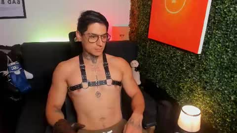 Snapshot of simon_cortes chatting on 07/24/26, 11:30 Simon Cortes online show from 07/24/26, 11:30