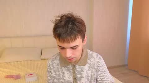 Snapshot of simonboy592 chatting on 06/09/26, 11:11 Alex online show from 06/09/26, 11:11