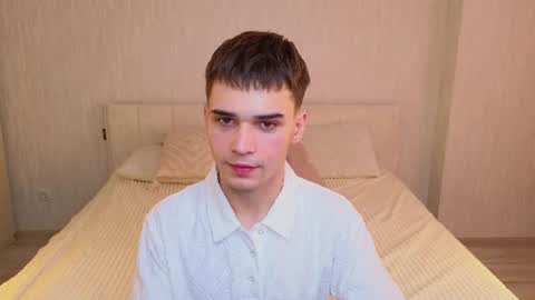 Snapshot of simonboy592 chatting on 07/03/26, 12:00 Alex online show from 07/03/26, 12:00