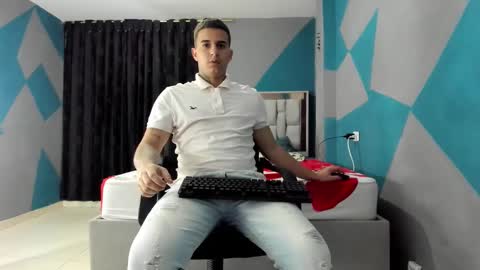 SIMON KELER online show from 12/30/24, 11:37