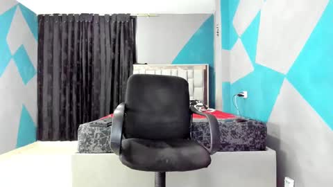 SIMON KELER online show from 01/28/25, 03:57