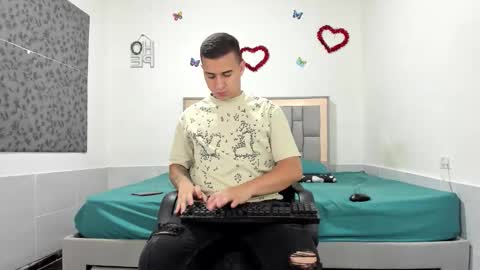 SIMON KELER online show from 10/16/25, 02:07