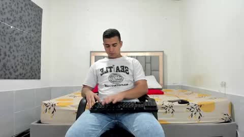 SIMON KELER online show from 11/26/25, 11:06