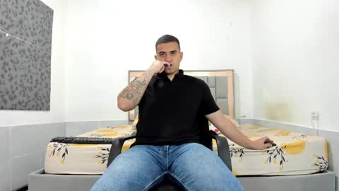 SIMON KELER online show from 04/23/26, 05:41