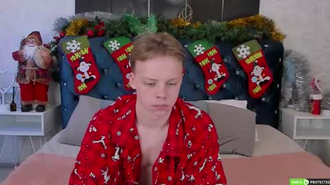 Snapshot of simonwarner chatting on 01/17/26, 09:03 Simon online show from 01/17/26, 09:03