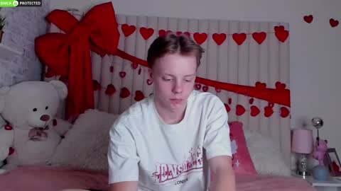 Snapshot of simonwarner chatting on 02/21/26, 06:31 Simon online show from 02/21/26, 06:31