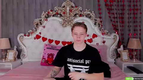 Snapshot of simonwarner chatting on 02/24/26, 08:45 Simon online show from 02/24/26, 08:45