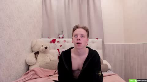 Snapshot of simonwarner chatting on 02/28/26, 08:48 Simon online show from 02/28/26, 08:48