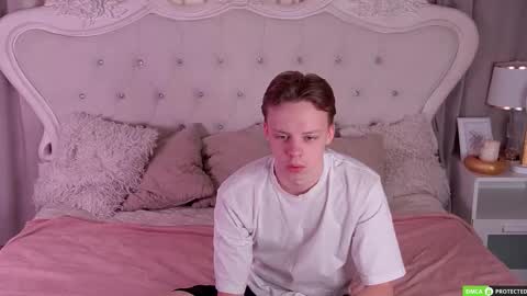 Snapshot of simonwarner chatting on 03/02/26, 08:32 Simon online show from 03/02/26, 08:32