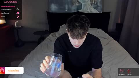 Snapshot of simonwnl chatting on 12/08/24, 02:52 Simon online show from 12/08/24, 02:52