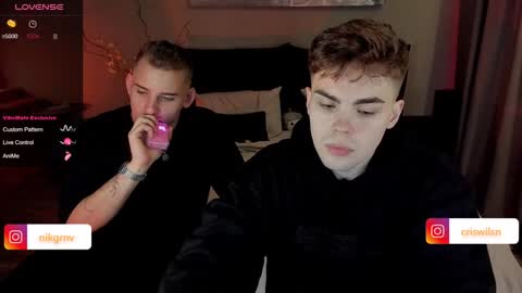 Snapshot of simonwnl chatting on 12/25/24, 05:58 Simon online show from 12/25/24, 05:58