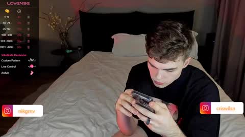 Snapshot of simonwnl chatting on 01/07/25, 07:49 Simon online show from 01/07/25, 07:49