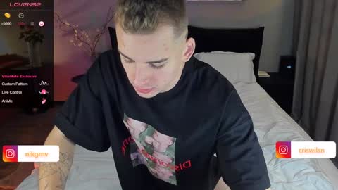 Snapshot of simonwnl chatting on 01/17/25, 09:06 Simon online show from 01/17/25, 09:06