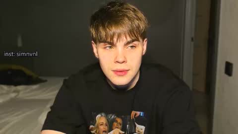 Snapshot of simonwnl chatting on 11/27/25, 11:40 Simon online show from 11/27/25, 11:40