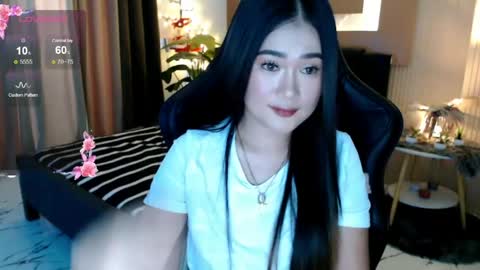Snapshot of simplykhate chatting on 06/03/26, 01:30 Adrianna Fowler online show from 06/03/26, 01:30