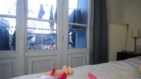 Sofi wed. - sat. 11am - 11 pm and Santi with Sofi sun.. - tue. 11 am - 5 pm  europe online show from 12/05/24, 03:39