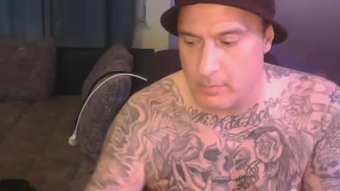 sinalco1975 online show from 11/07/25, 04:56