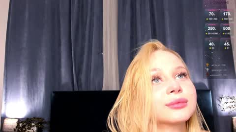 Snapshot of sincere_shyness chatting on 01/29/25, 06:39 Naomi online show from 01/29/25, 06:39