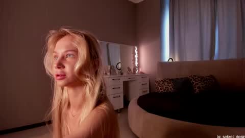 Naomi online show from 03/28/26, 12:27