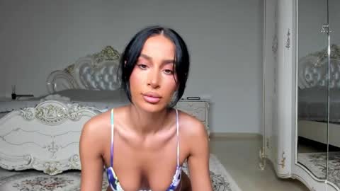 C online show from 12/02/25, 08:37