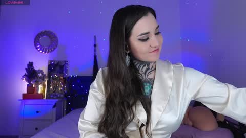 Snapshot of sindeleros chatting on 12/03/24, 01:32 Ms. Sindel online show from 12/03/24, 01:32