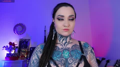 Snapshot of sindeleros chatting on 12/25/24, 04:32 Ms. Sindel online show from 12/25/24, 04:32