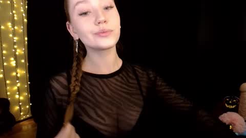 Sindi online show from 10/31/25, 12:50