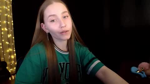 Snapshot of sindiwatsoon chatting on 02/04/26, 02:56 Sindi online show from 02/04/26, 02:56