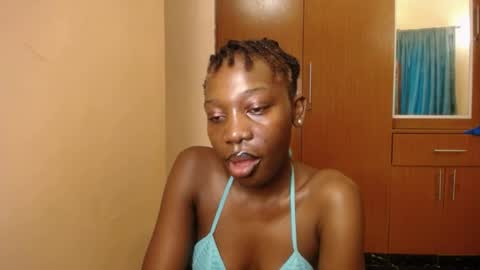 Elsy online show from 04/18/26, 06:06