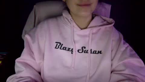 Snapshot of sindrastone chatting on 01/18/25, 04:59 Sindra online show from 01/18/25, 04:59