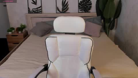 Hi my name is Cindy Id love to see you on my stream. My schedule for the week 2 GMT 3am-9am  MoTuFrSaSu online show from 04/24/26, 12:57